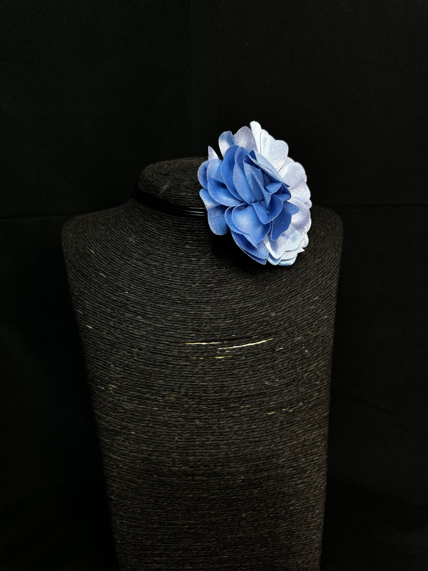 CHOKER FLOWER