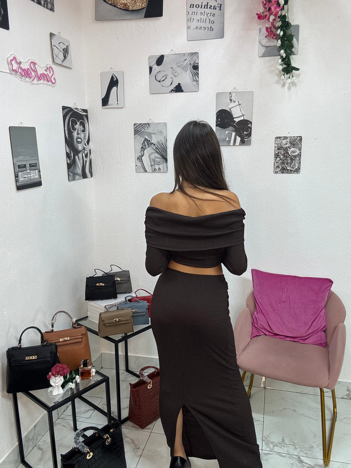 SET NAOMI